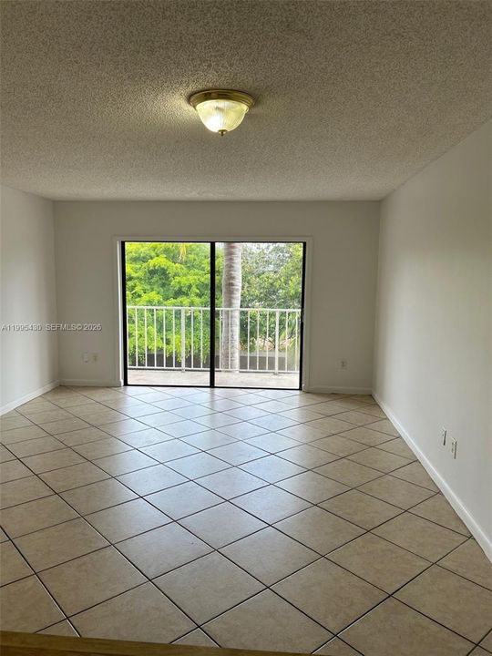 Activo con contrato: $230,000 (1 camas, 1 baños, 670 Pies cuadrados)
