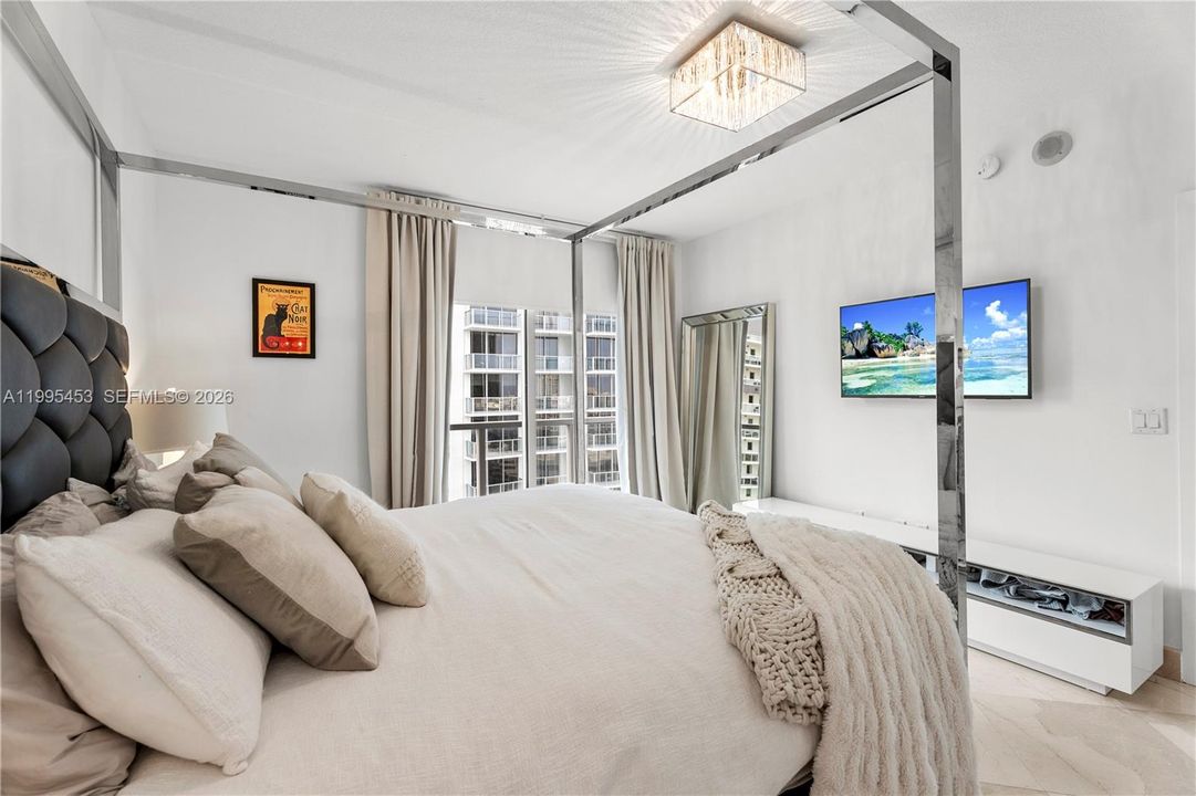 En Venta: $675,000 (2 camas, 2 baños, 1368 Pies cuadrados)