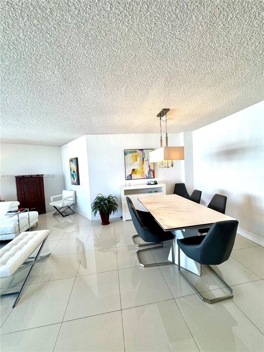Activo con contrato: $355,000 (1 camas, 1 baños, 847 Pies cuadrados)