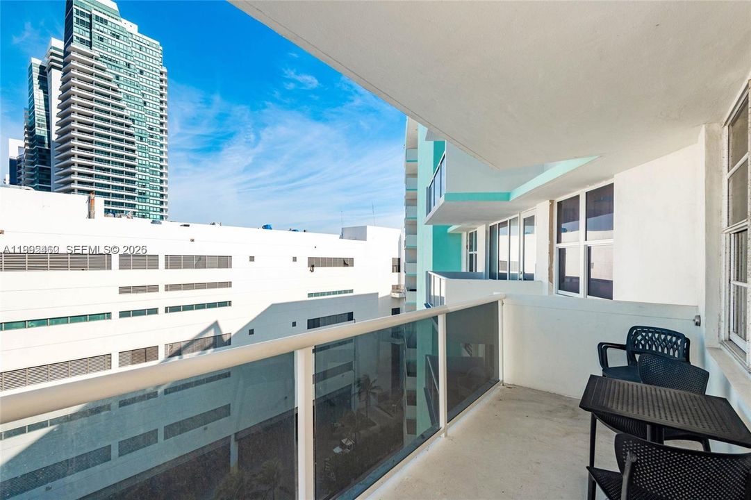 Activo con contrato: $355,000 (1 camas, 1 baños, 847 Pies cuadrados)