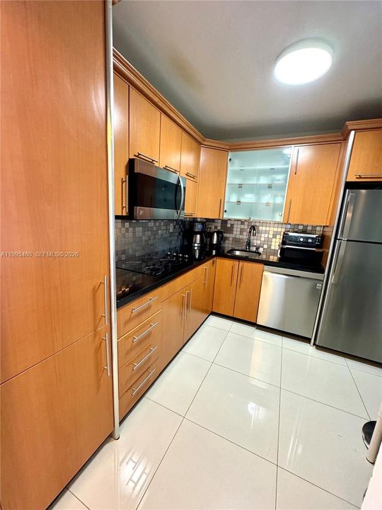 Activo con contrato: $355,000 (1 camas, 1 baños, 847 Pies cuadrados)