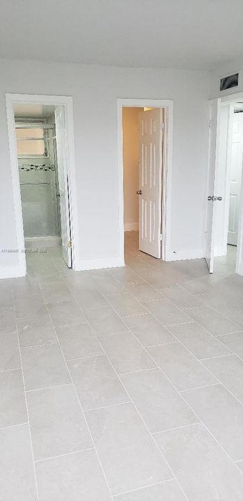 В аренду: $2,150 (2 спален, 2 ванн, 1074 Квадратных фут)