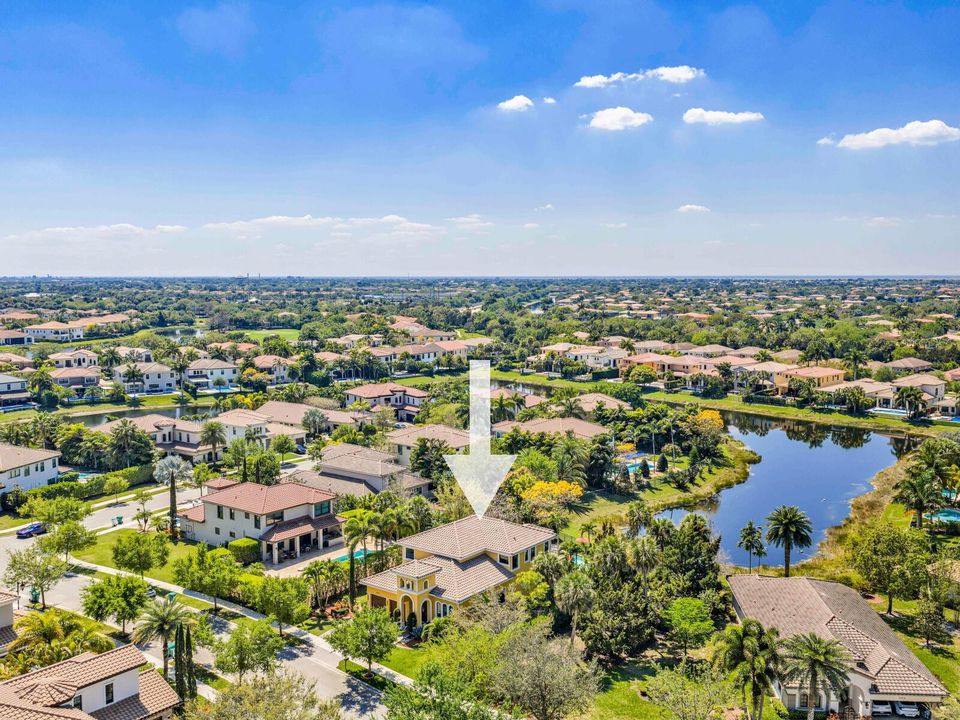 8256 Bradford Way Parkland FL 33076 USA-