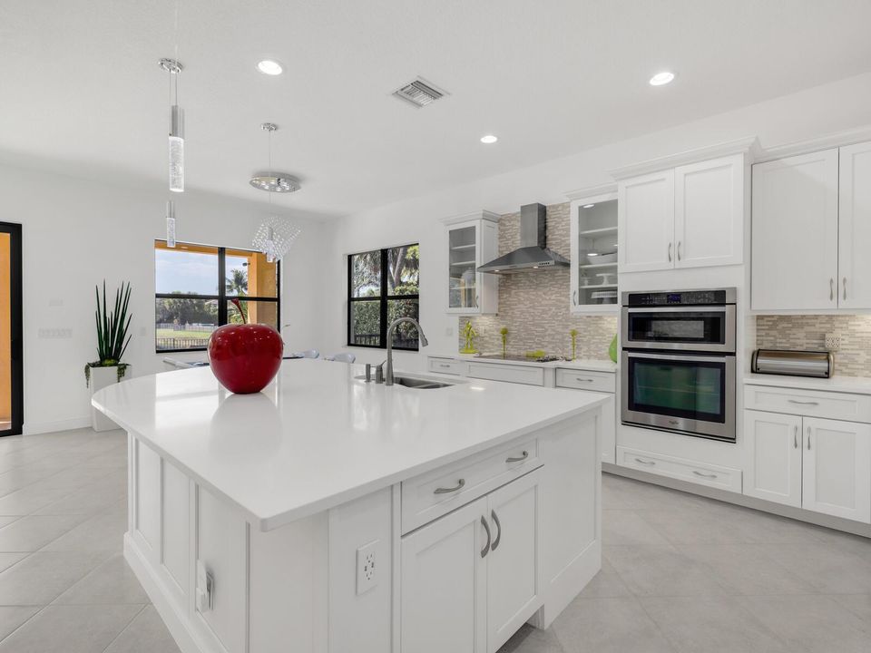 8256 Bradford Way Parkland FL 33076 USA-