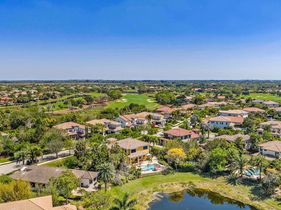 8256 Bradford Way Parkland FL 33076 USA-
