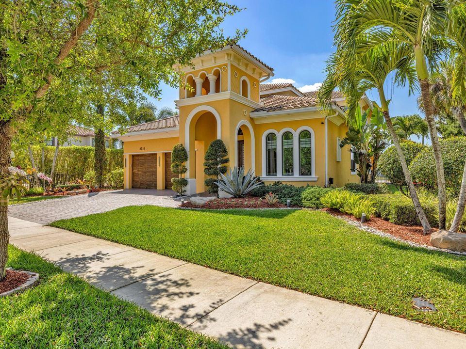 8256 Bradford Way Parkland FL 33076 USA-