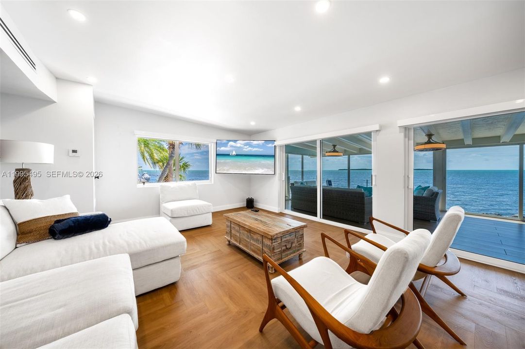For Sale: $3,499,999 (3 beds, 3 baths, 2130 Square Feet)