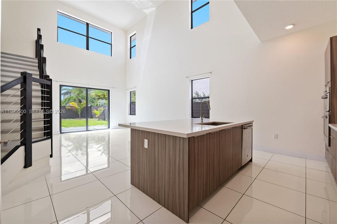 Active With Contract: $6,500 (5 beds, 3 baths, 3050 Square Feet)