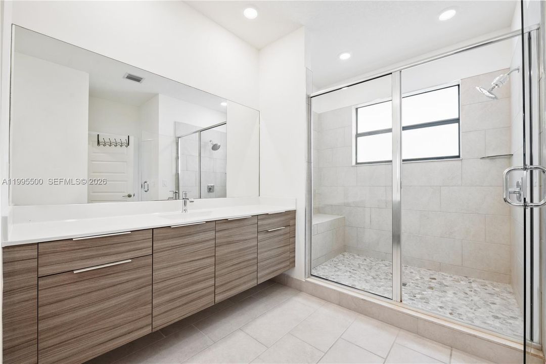Active With Contract: $6,500 (5 beds, 3 baths, 3050 Square Feet)