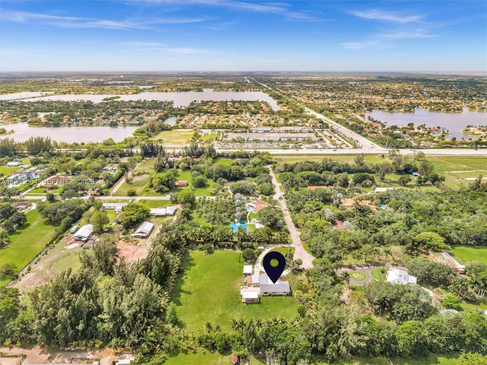 В аренду: $7,500 (4 спален, 2 ванн, 2854 Квадратных фут)