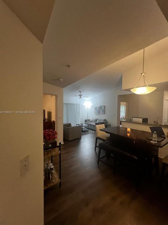 En Venta: $280,000 (2 camas, 2 baños, 1080 Pies cuadrados)