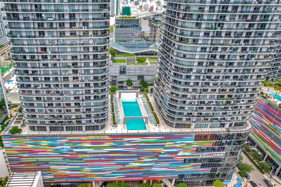 В аренду: $5,800 (2 спален, 2 ванн, 1048 Квадратных фут)