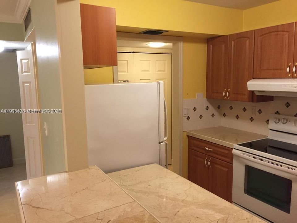 В аренду: $2,180 (1 спален, 1 ванн, 670 Квадратных фут)