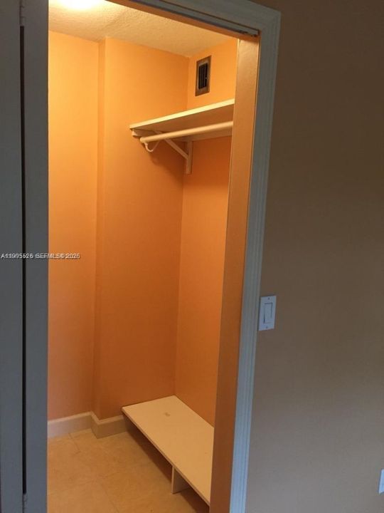 В аренду: $2,180 (1 спален, 1 ванн, 670 Квадратных фут)