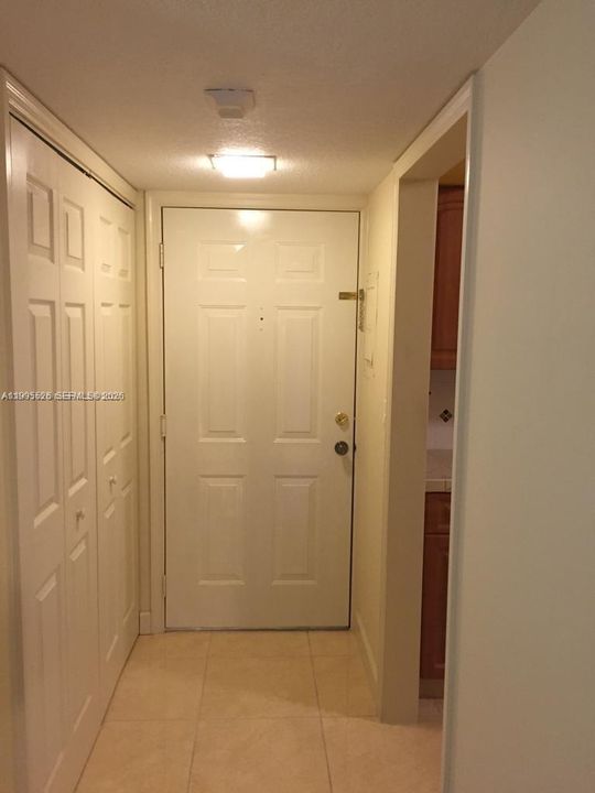 В аренду: $2,180 (1 спален, 1 ванн, 670 Квадратных фут)