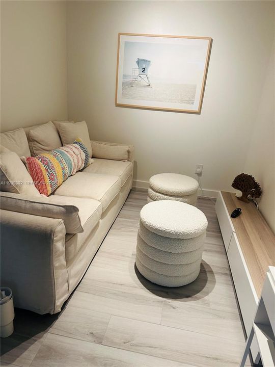 For Rent: $9,500 (3 beds, 3 baths, 1526 Square Feet)