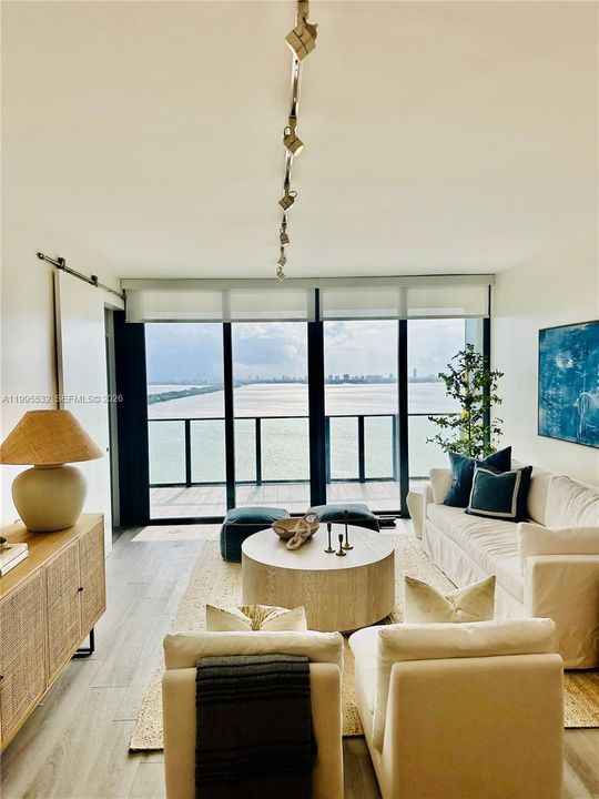 For Rent: $9,500 (3 beds, 3 baths, 1526 Square Feet)