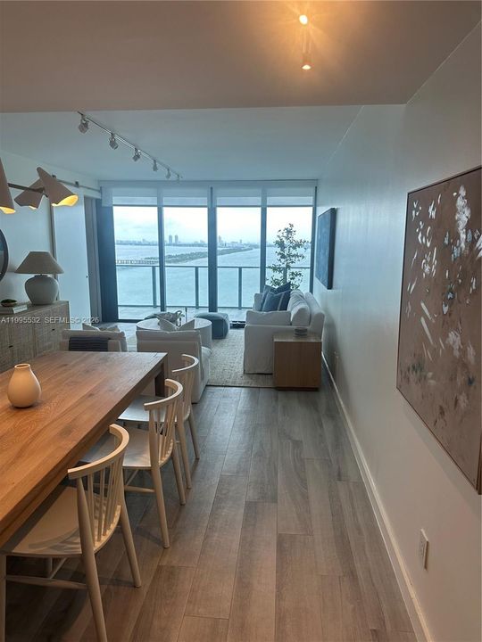 For Rent: $9,500 (3 beds, 3 baths, 1526 Square Feet)