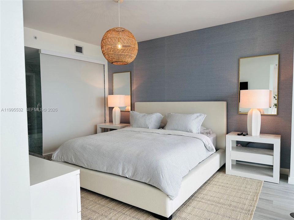 For Rent: $9,500 (3 beds, 3 baths, 1526 Square Feet)