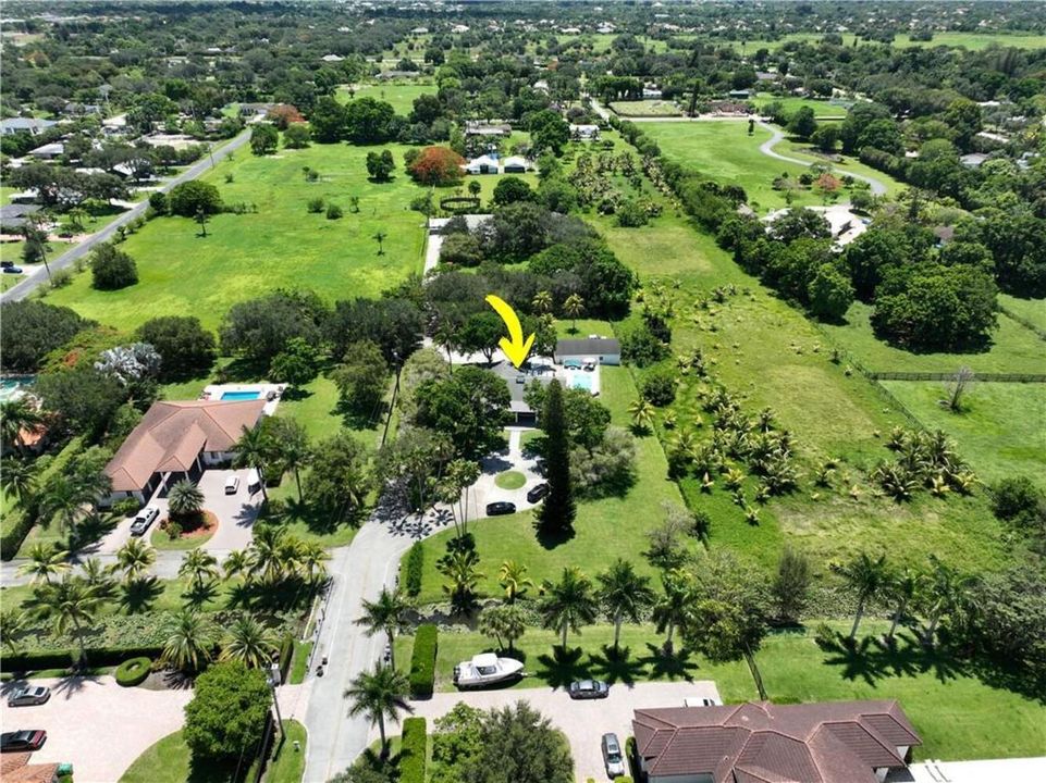 1710 SW 142nd Ave Davie FL-large-078-076