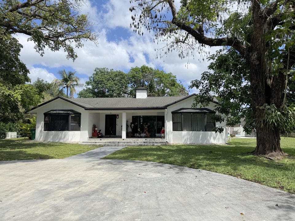 1710 SW 142 Ave