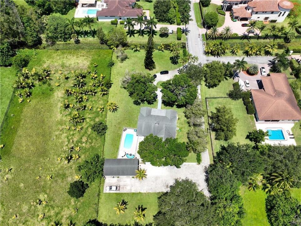 1710 SW 142nd Ave Davie FL-large-079-077