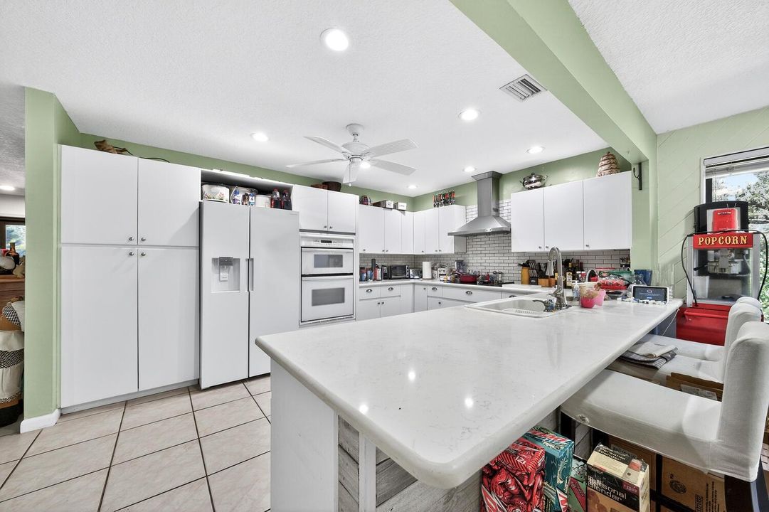 1710 SW 142nd Ave Davie FL-large-029-002