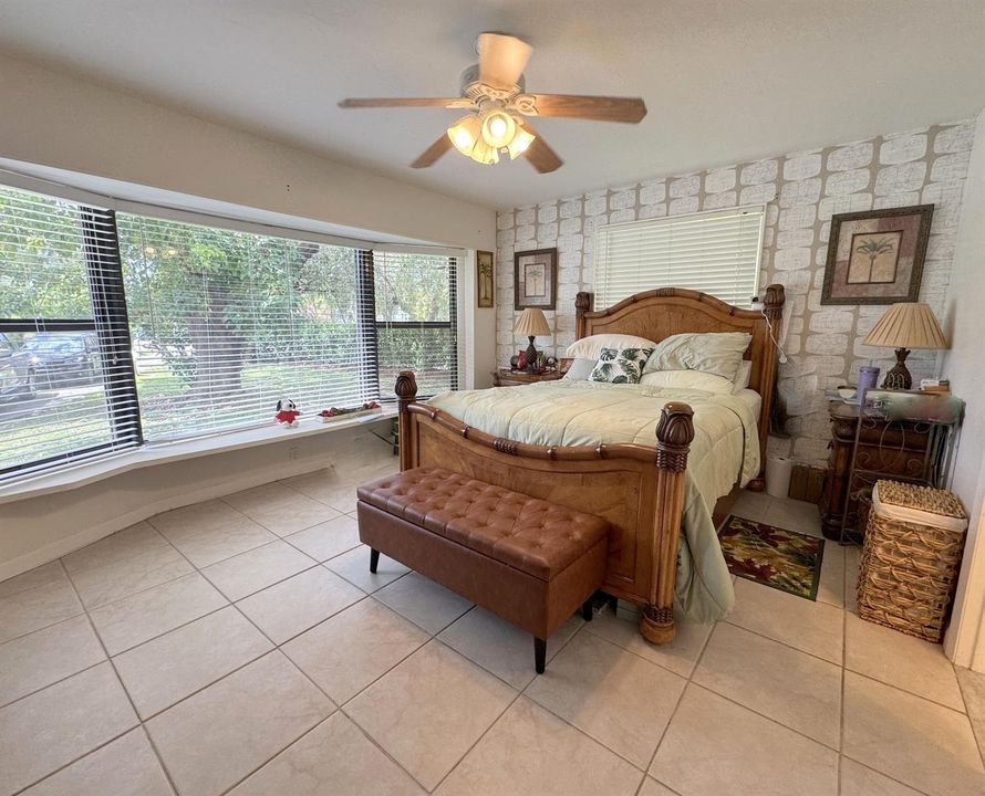 1710 SW 142 AVE