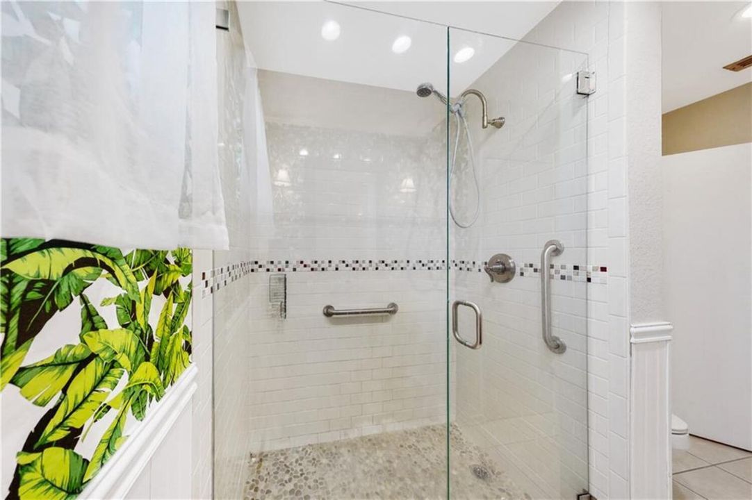 1710 SW 142nd Ave Davie FL-large-031-069