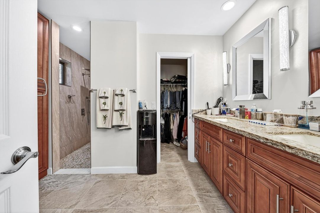 1710 SW 142nd Ave Davie FL-large-018-004