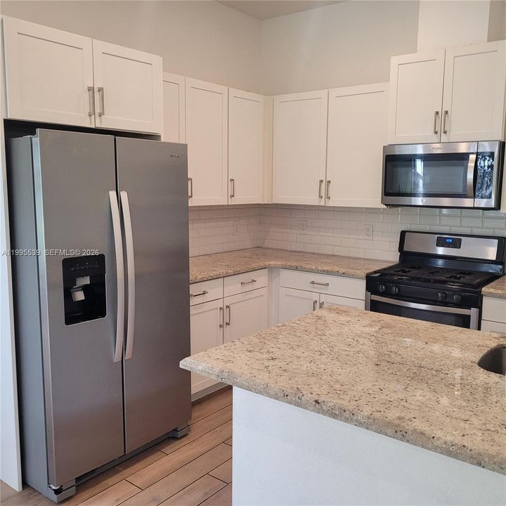 Active With Contract: $3,500 (3 beds, 2 baths, 1854 Square Feet)