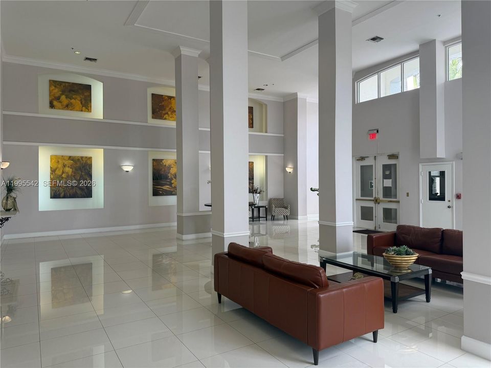 Recently Sold: $355,000 (2 beds, 2 baths, 1130 Square Feet)