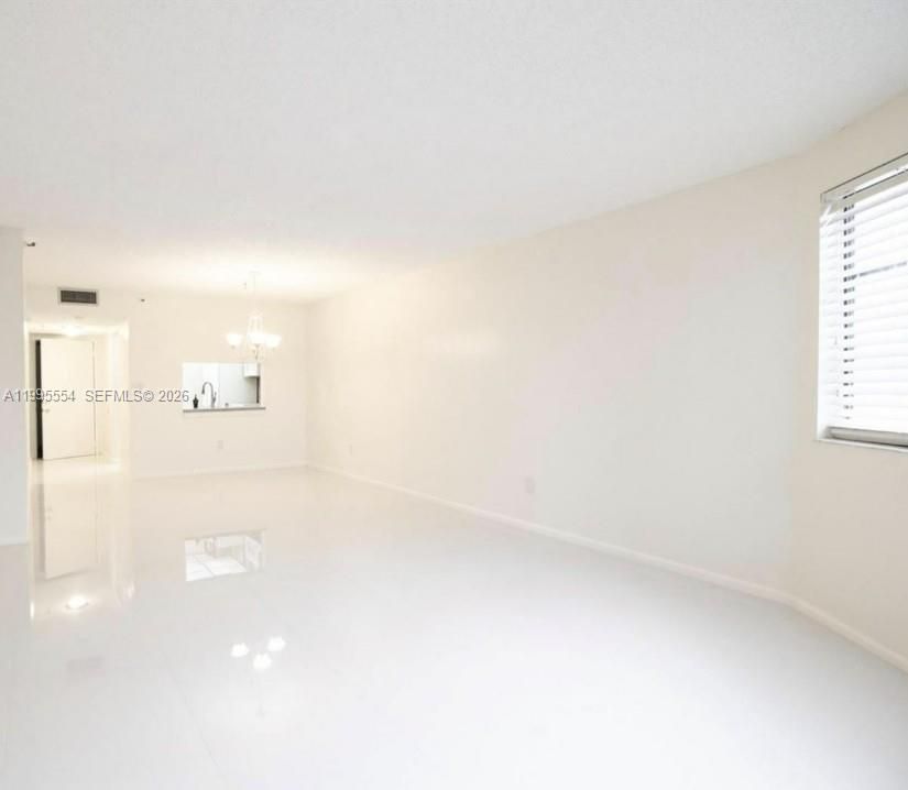 Active With Contract: $200,000 (1 beds, 1 baths, 1100 Square Feet)