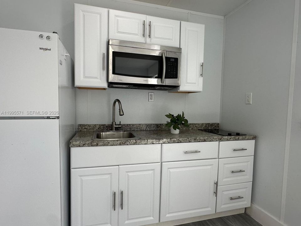 For Rent: $1,700 (1 beds, 1 baths, 0 Square Feet)