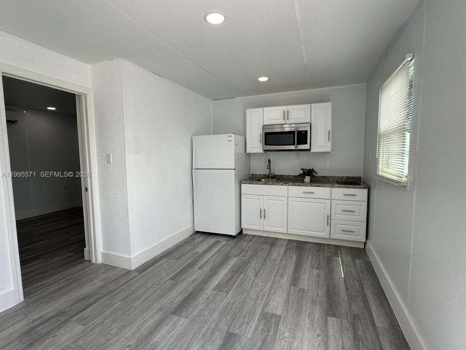 For Rent: $1,700 (1 beds, 1 baths, 0 Square Feet)