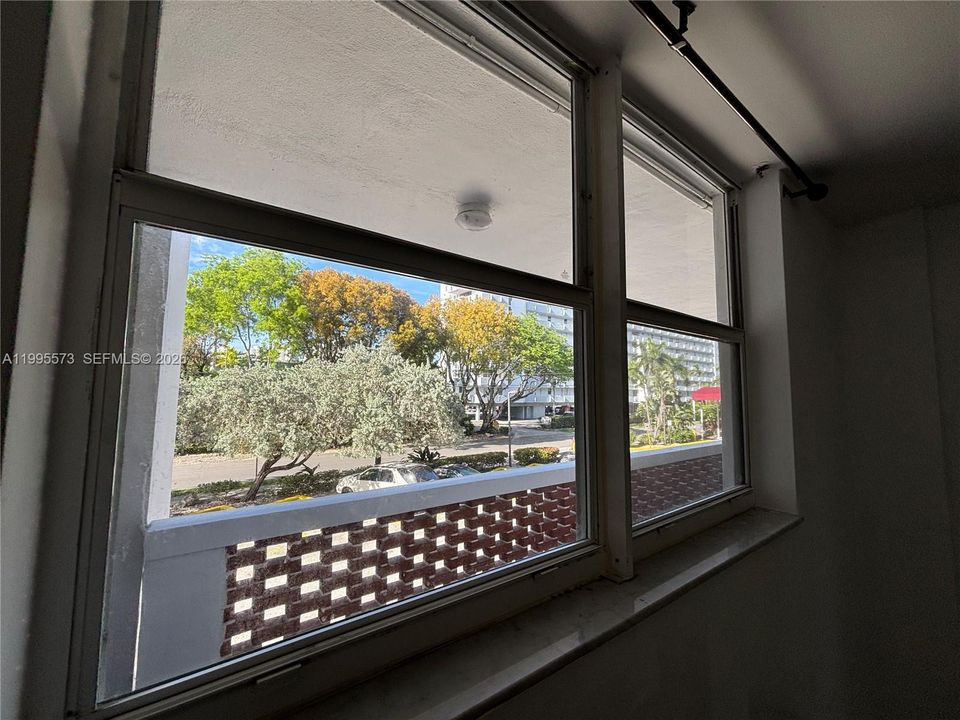 Activo con contrato: $209,000 (2 camas, 2 baños, 1083 Pies cuadrados)
