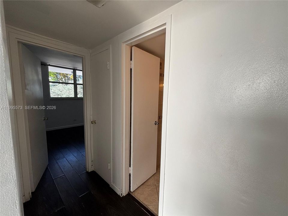 Activo con contrato: $209,000 (2 camas, 2 baños, 1083 Pies cuadrados)