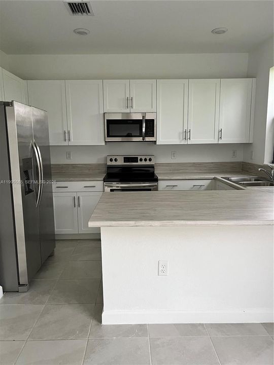 For Sale: $430,000 (3 beds, 2 baths, 1335 Square Feet)