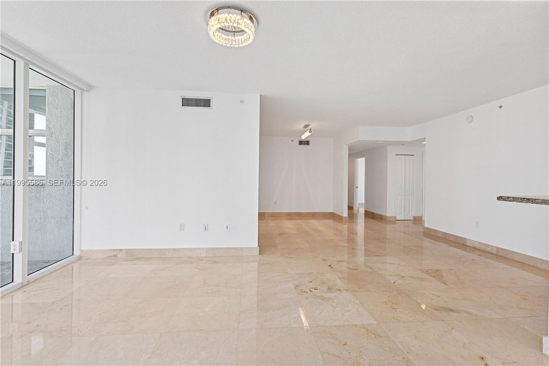 For Sale: $789,000 (3 beds, 2 baths, 1551 Square Feet)