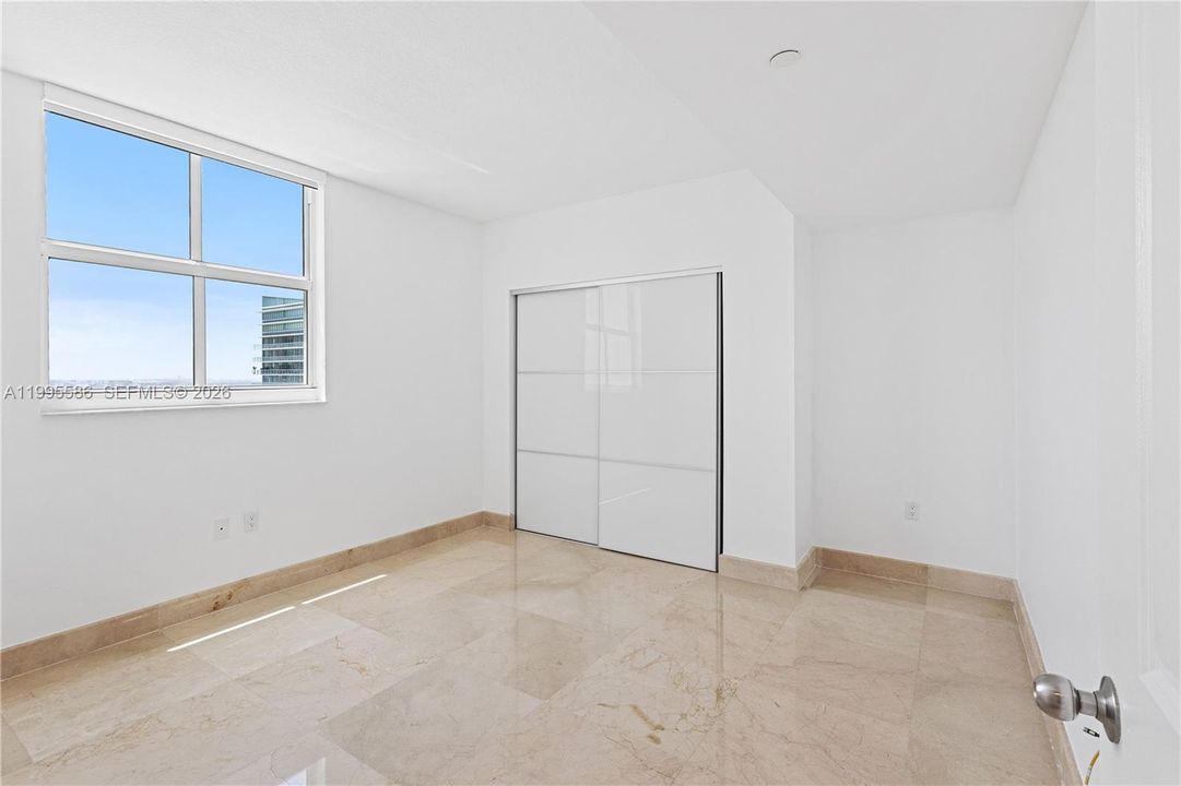 For Sale: $789,000 (3 beds, 2 baths, 1551 Square Feet)