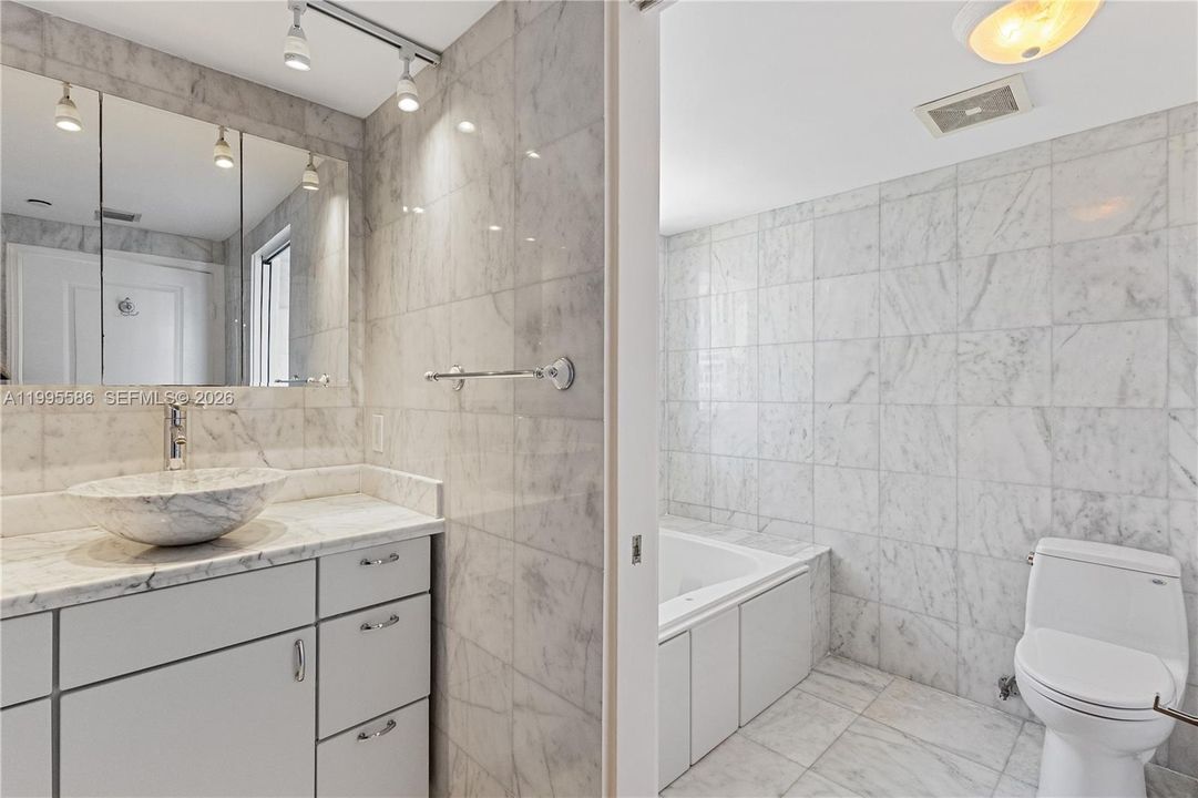 For Sale: $789,000 (3 beds, 2 baths, 1551 Square Feet)