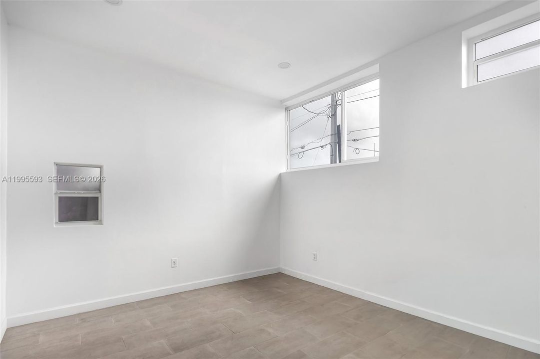 В аренду: $17 (0 спален, 0 ванн, 0 Квадратных фут)