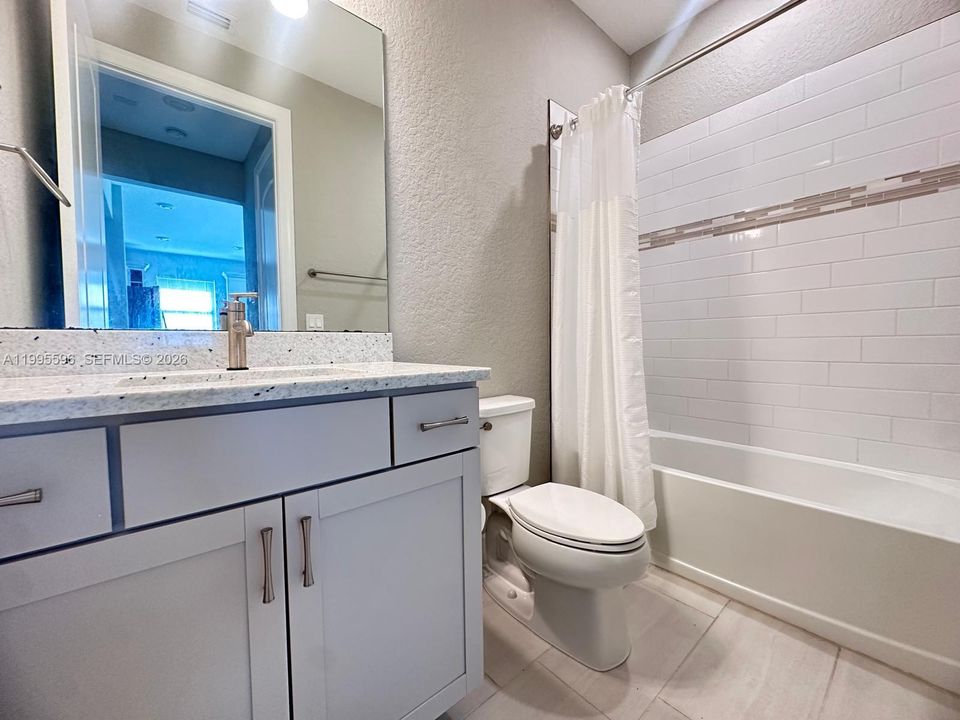 В аренду: $2,550 (2 спален, 2 ванн, 1577 Квадратных фут)