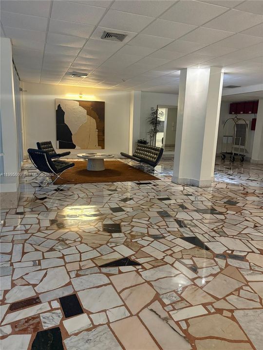 На продажу: $325,000 (2 спален, 2 ванн, 1188 Квадратных фут)