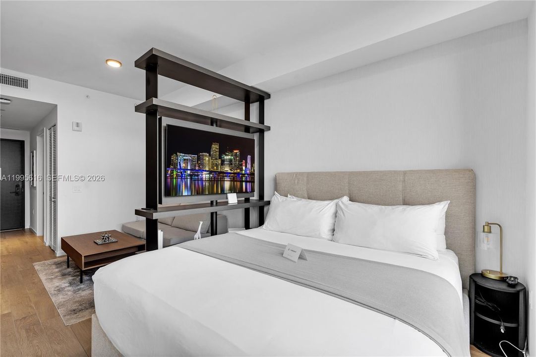 En Venta: $517,000 (0 camas, 1 baños, 341 Pies cuadrados)