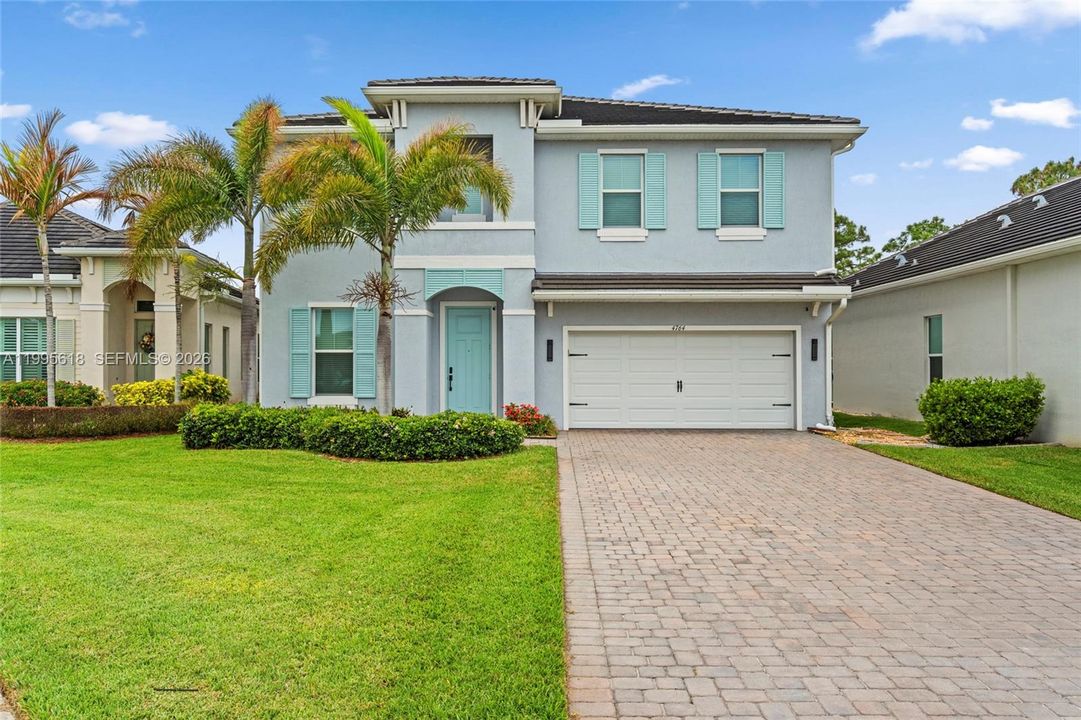 En Venta: $899,999 (4 camas, 3 baños, 2918 Pies cuadrados)