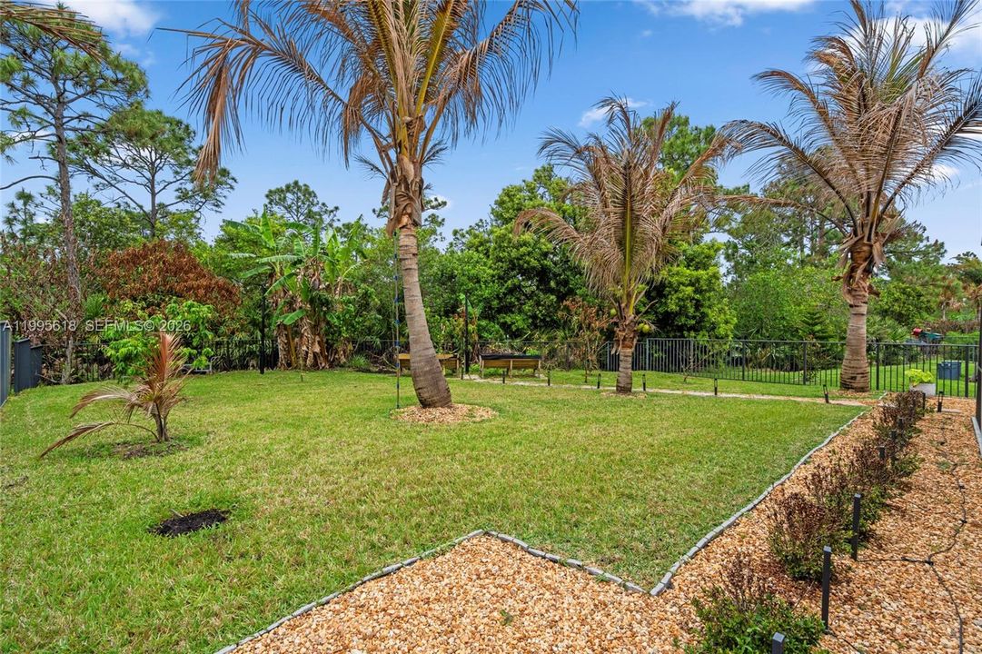 En Venta: $899,999 (4 camas, 3 baños, 2918 Pies cuadrados)