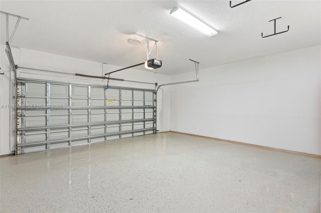 En Venta: $899,999 (4 camas, 3 baños, 2918 Pies cuadrados)