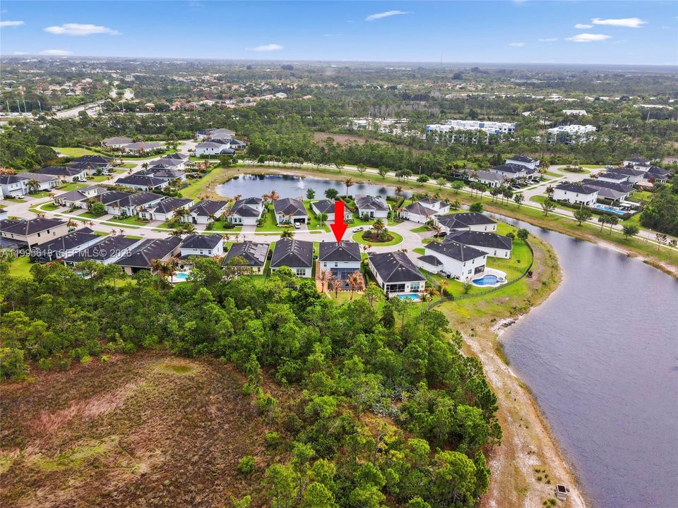 En Venta: $899,999 (4 camas, 3 baños, 2918 Pies cuadrados)
