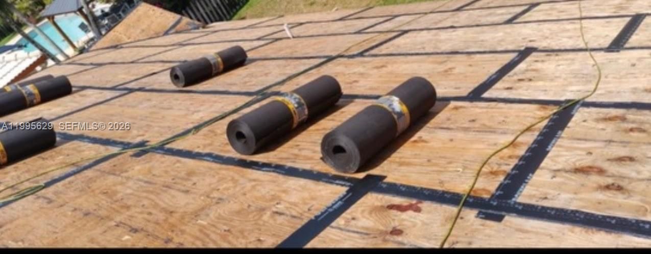 New roof and roof boards and moisture wrap